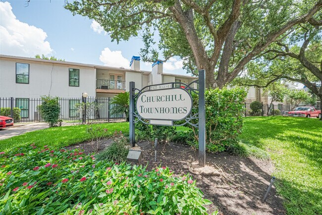 Building Photo - 2425 Augusta Dr Unit 16 Rental
