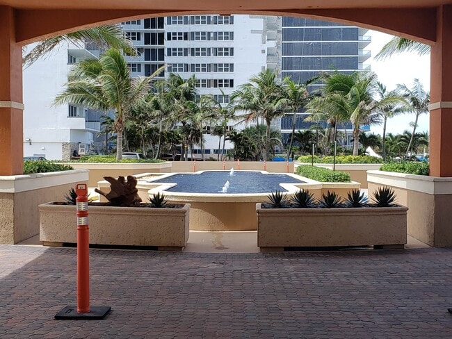 Photo - 2080 S Ocean Dr Unidad 311