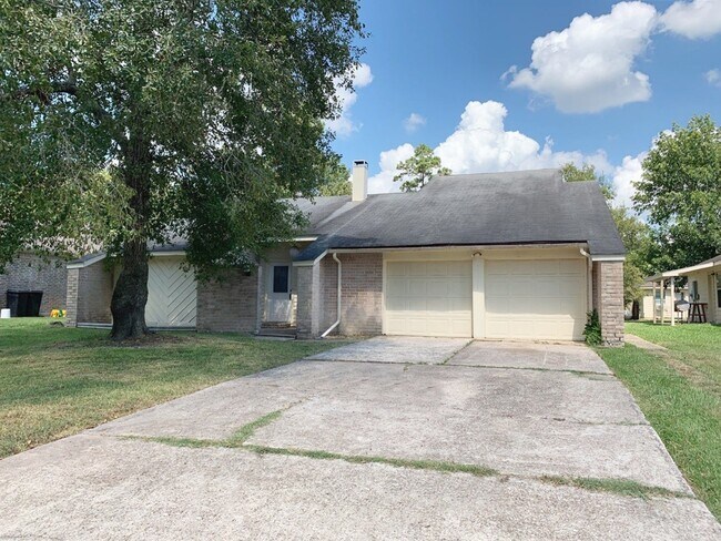 Photo - 17138 Cutter Way