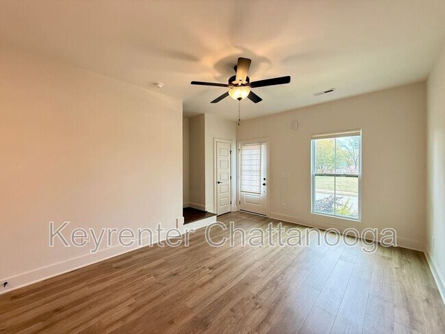 Photo - 1674 S Watkins St