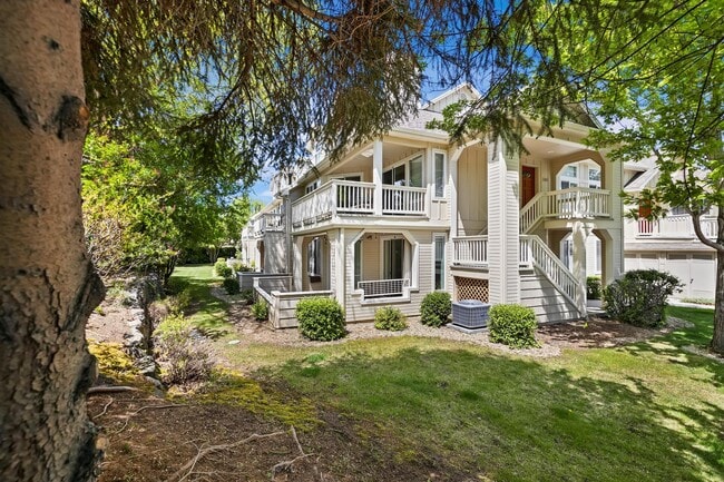 Building Photo - Luxury Condo in SE Boise's most desirable master planned community-Surprise Valley Unit 202