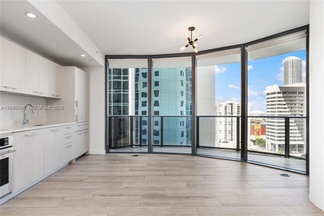 Photo - 55 SW 9th St