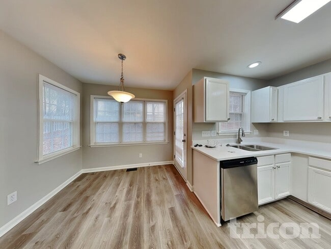 Photo - 125 Torrington Ave