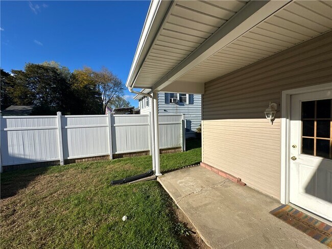 Photo - 406 Sharr Ave