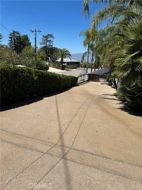 Building Photo - 671-671 E Sunset Dr N Unit 2 Rental