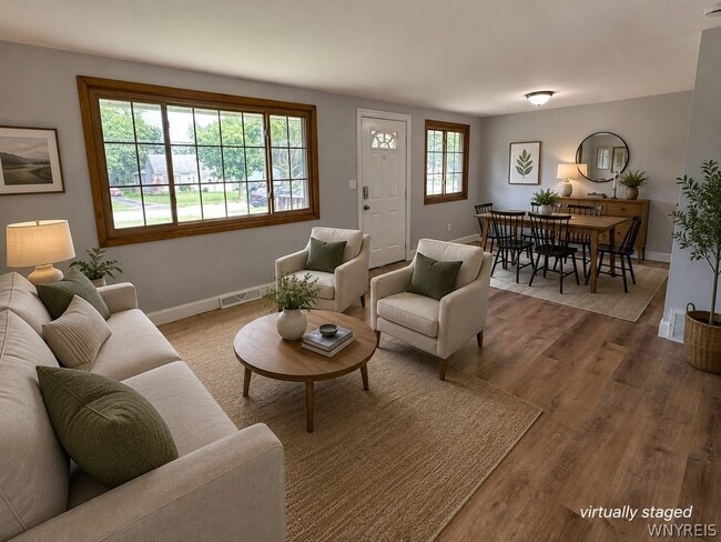 Photo - 685 Longmeadow Rd