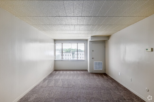 2BR, 1BA - 1,000SF - Living Room - The Beechwood