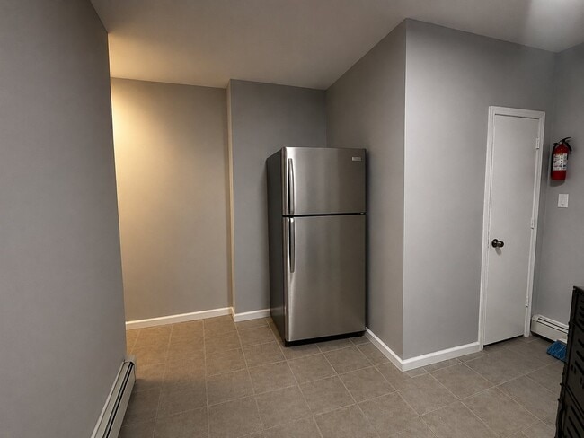 23 E 18th St Unit 4