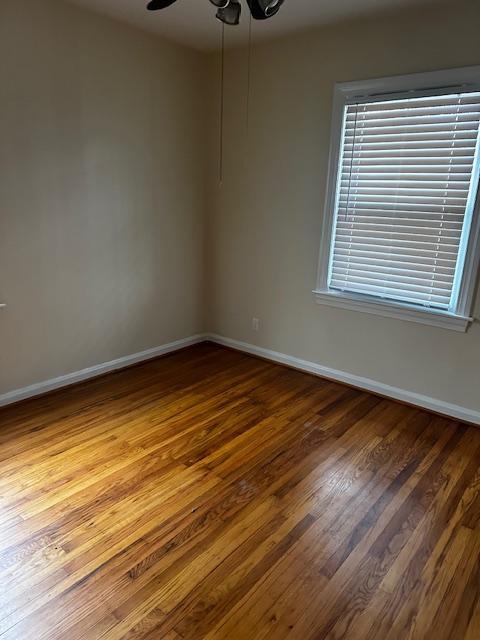 Photo - 2304 Parkwood Rd