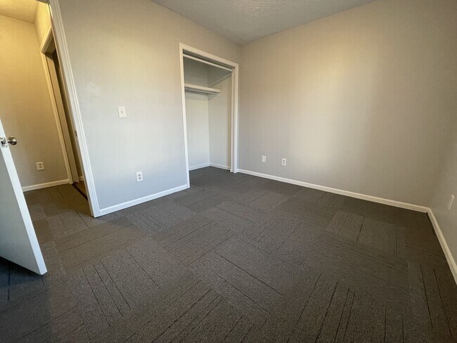 Photo - 350 Stone Creek Dr Unidad A