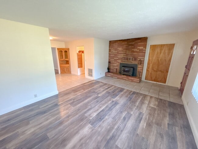 Photo - 3 Bedroom, 2.5 Bath House