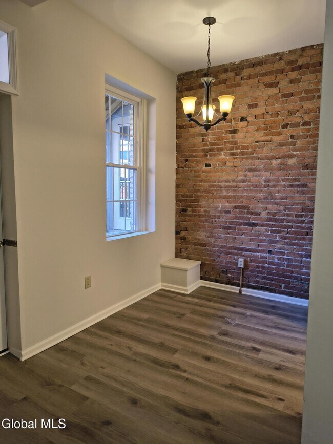 Photo - 53-55-55 Congress St Unidad 53E