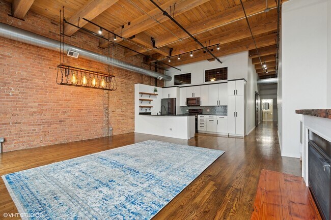 Photo - 1243 S Wabash Ave Unit 302