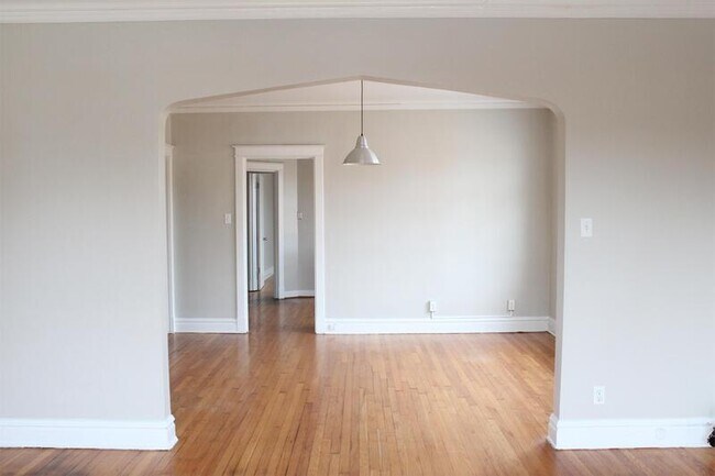 Photo - 3610 Bates St