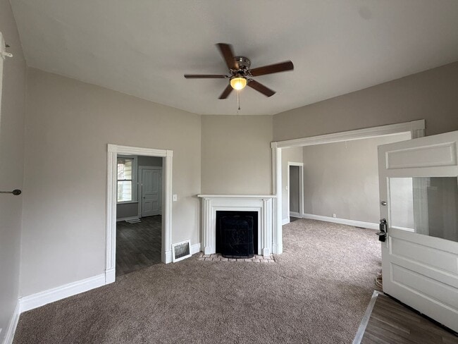 Photo - 938 W Edwards St