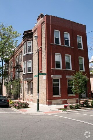 Building Photo - 1514 N Honore St Unit 1A Rental