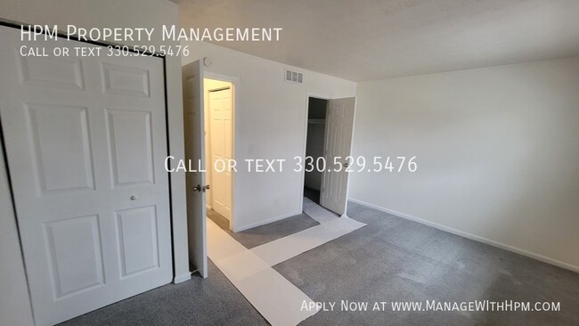 Photo - 159 W Overdale Dr