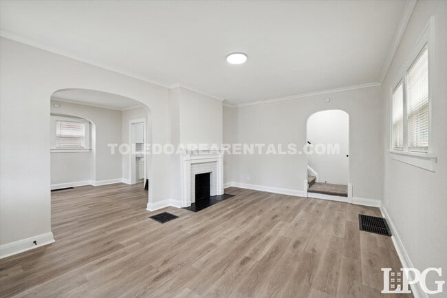 Photo - 3606 Revere Dr