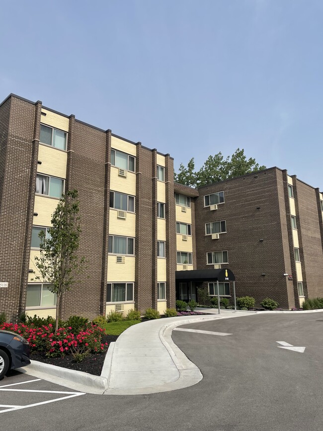 Photo - 5118 Fairview