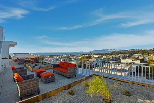 Photo - 3945 Judah St