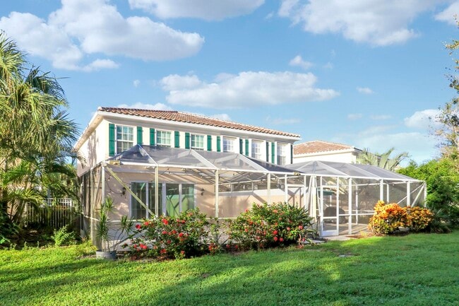 Photo - 468 Capistrano Dr