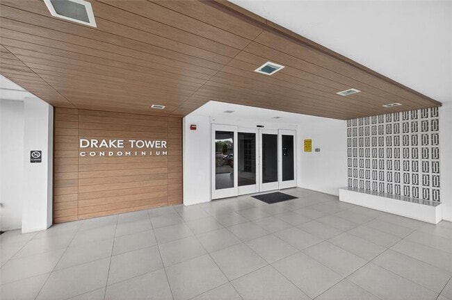 Photo - 1800 N Andrews Ave Unidad 6H