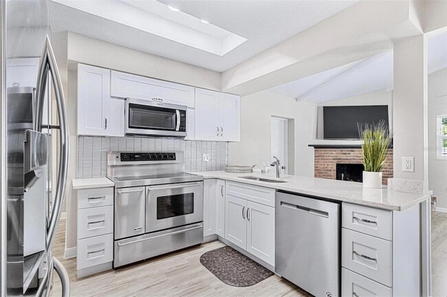 Photo - 5127 Caesar Way S