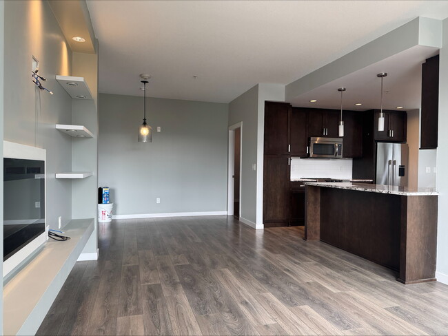 Photo - 2242-2242 Whatcom Rd