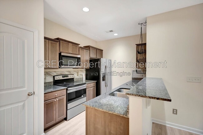 Building Photo - 140 Buchanan Cir