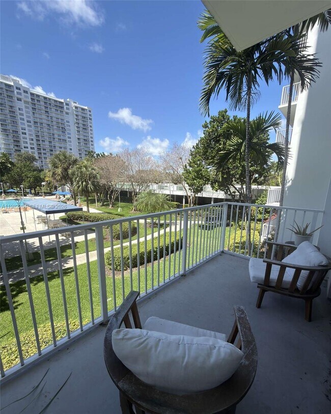 Photo - 2851 NE 183rd St Unit 212E