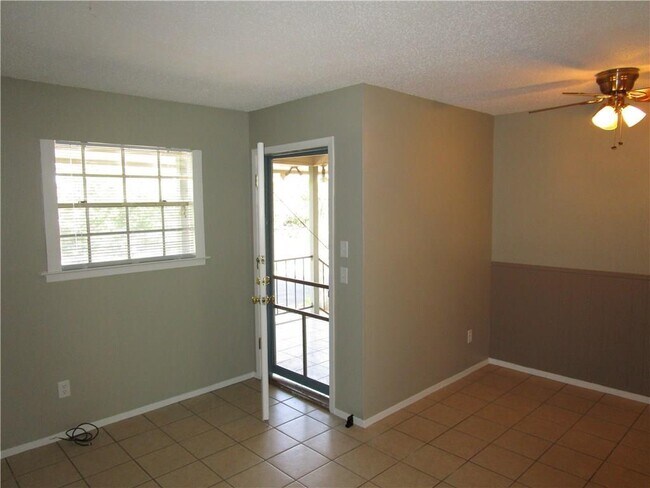 Photo - 312 E 43rd St Unit 202