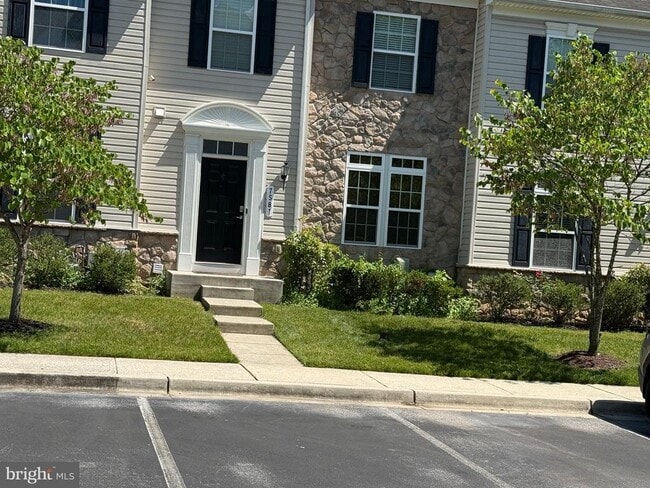 Photo - 7581 Taunton Ct