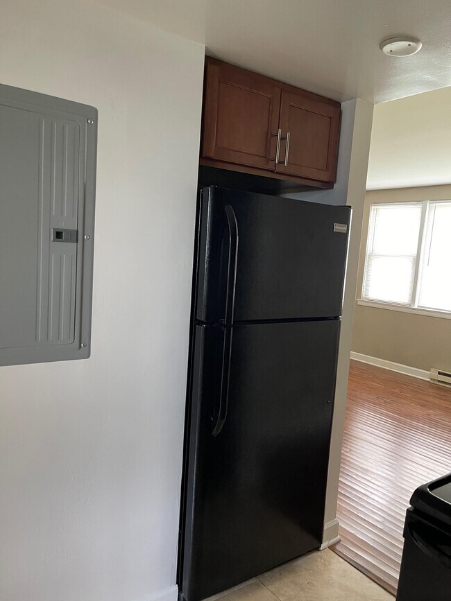 7630 N Milwaukee Ave Unit ONE BEDROOM - 7630.5 - 3A
