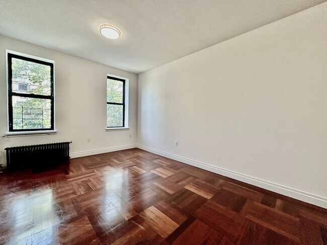 Photo - 607 W 137th St Unidad 56