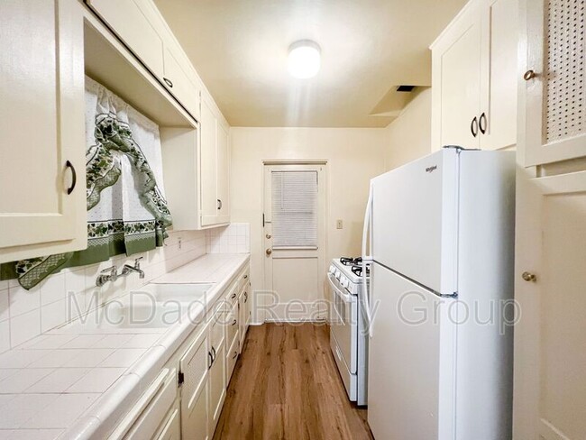 Photo - 522-526 Pepper Dr Unit 514 Pepper Front