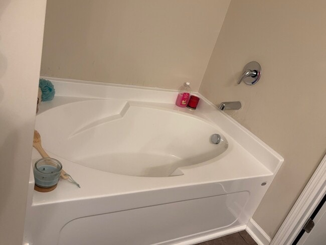 Photo - 233 Willowton Ln