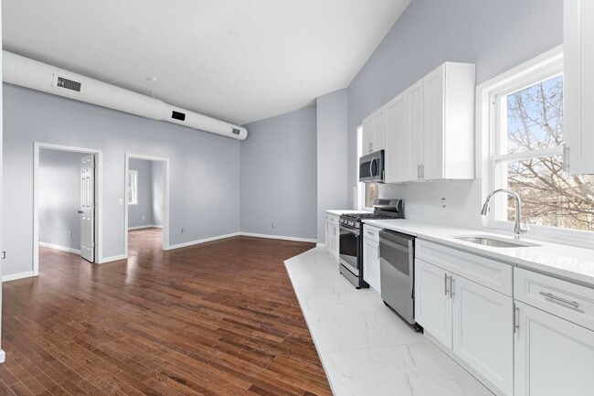 Photo - 1016 Paterson Plank Rd