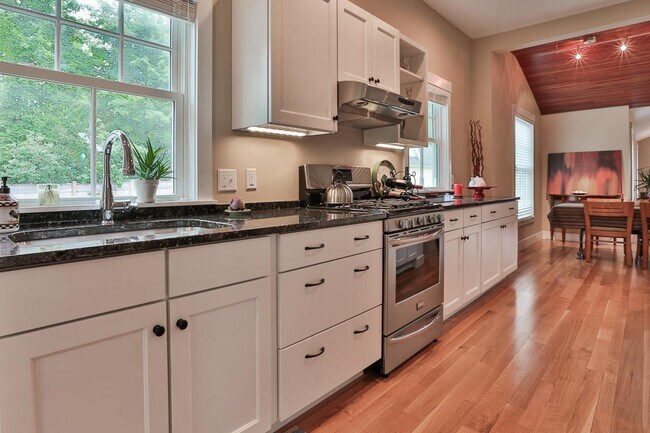 Photo - 26 N Main St Unit 3