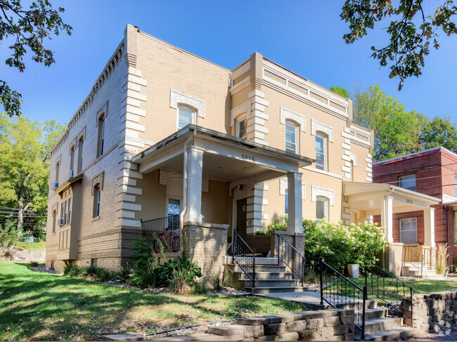 Building Photo - Flats on Pleasant Rental