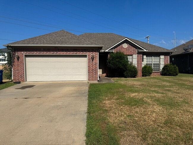 Building Photo - 1015 Wineberry Rd