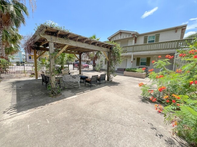 Photo - 1820 Avenue O 1/2