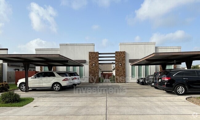 Building Photo - 214 Fig Dr Unit 4 Rental