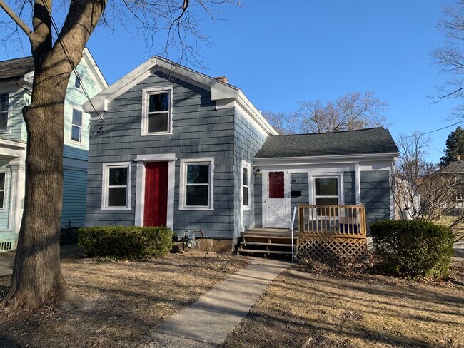 16 SECOND ST - 16 Second St House