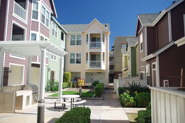 BBQ Area - Market Gateway Apartments