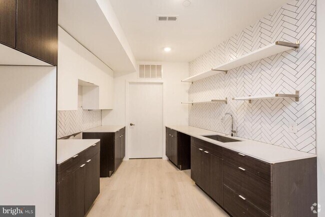 Building Photo - 1247 N 27th St Unit A Rental