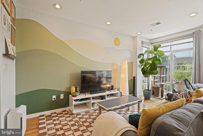Photo - 435 R St NW Unit 301WASHINGTON