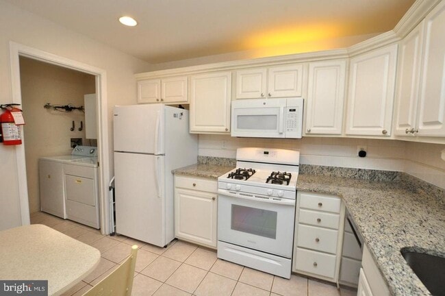 Photo - 29 Village Ln