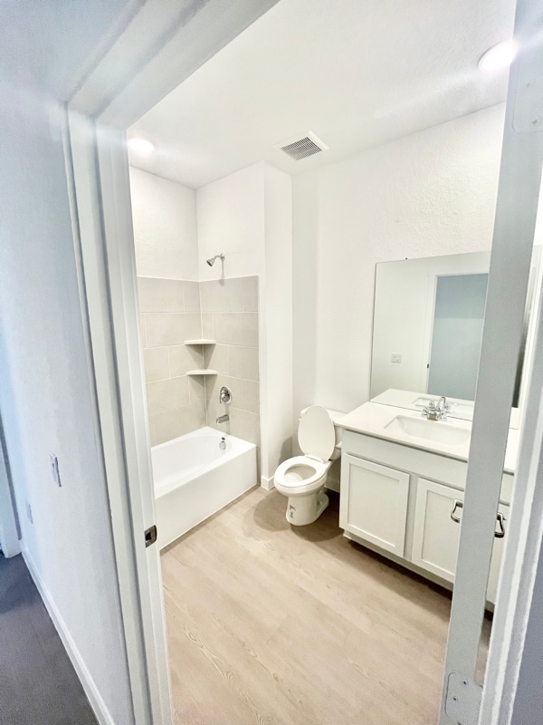 Photo - 1414 Caceres Spur