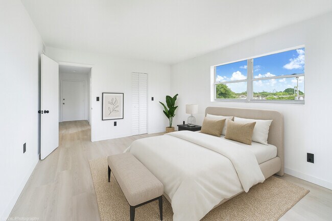 Bed Room 2 - Parkview Apartments