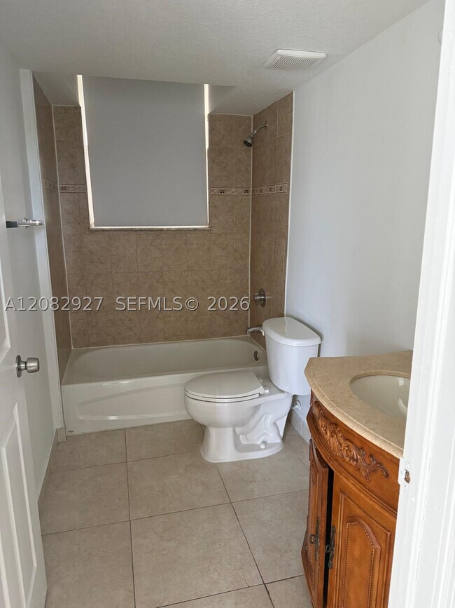 Photo - 2647 NW 25th Ave Unit 411